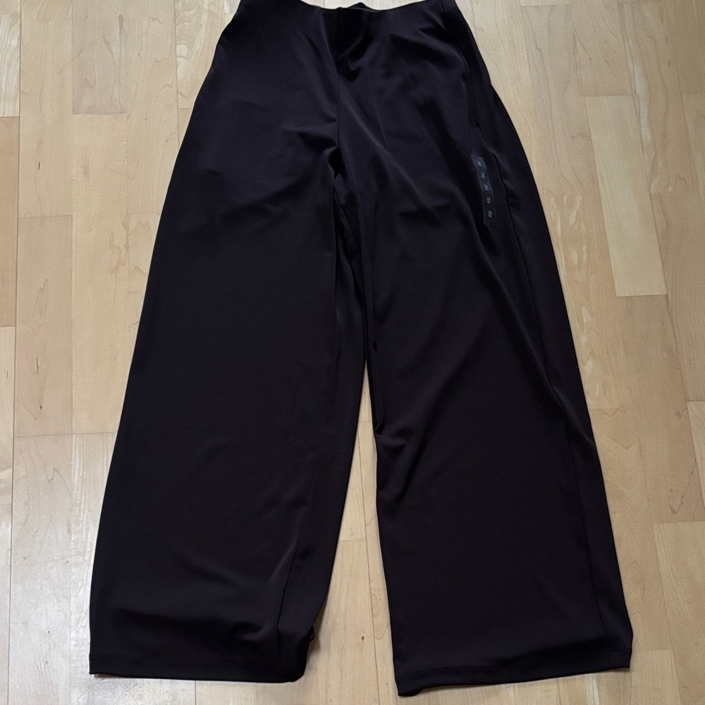 Uniqlo Women's Wide Leg Pants - Brown